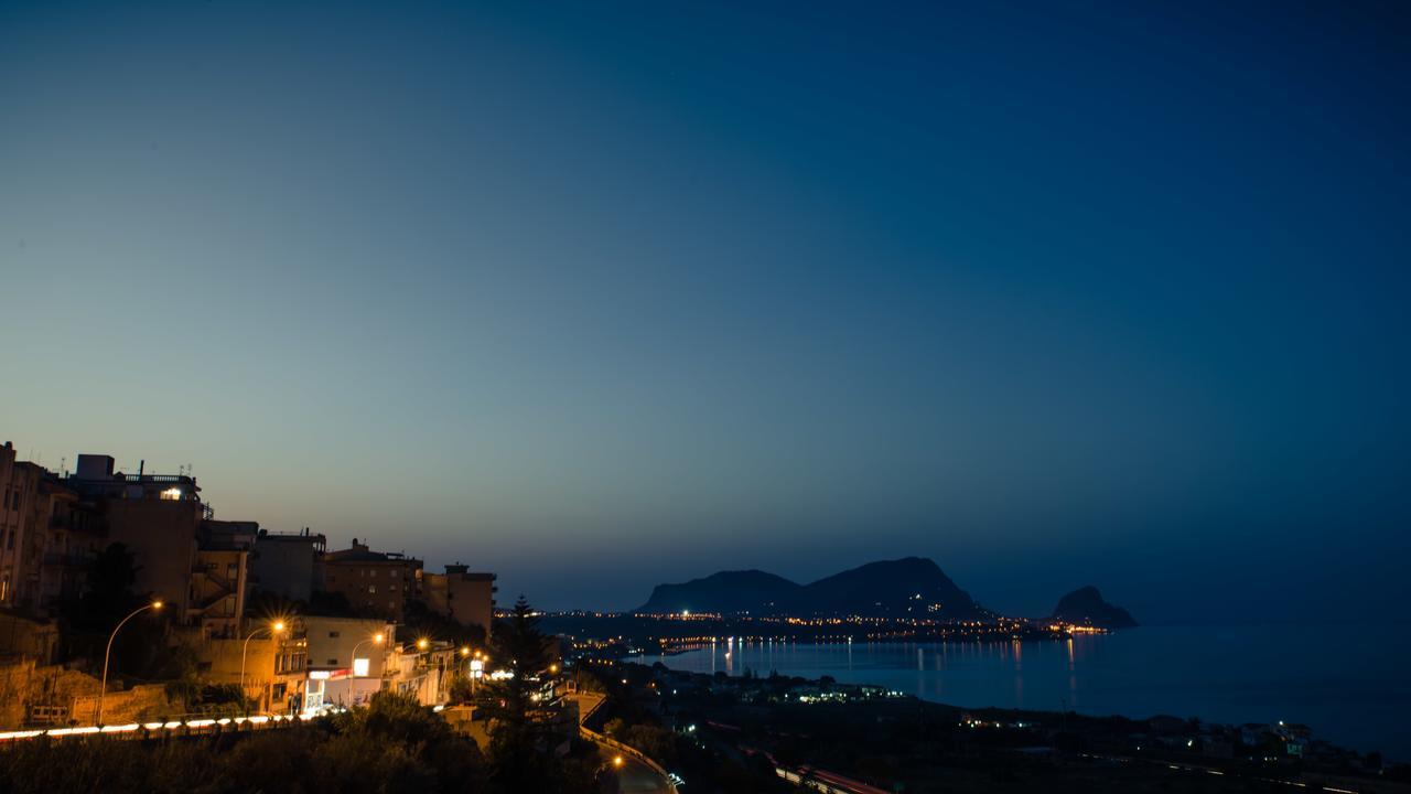 Hotel Villa Mare อัลตาวิลลา มิลิเชีย ภายนอก รูปภาพ
