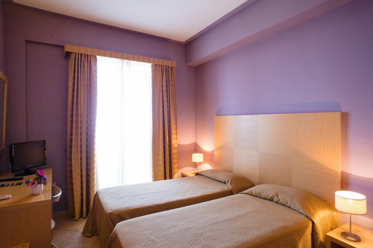 Hotel Villa Mare อัลตาวิลลา มิลิเชีย ห้อง รูปภาพ