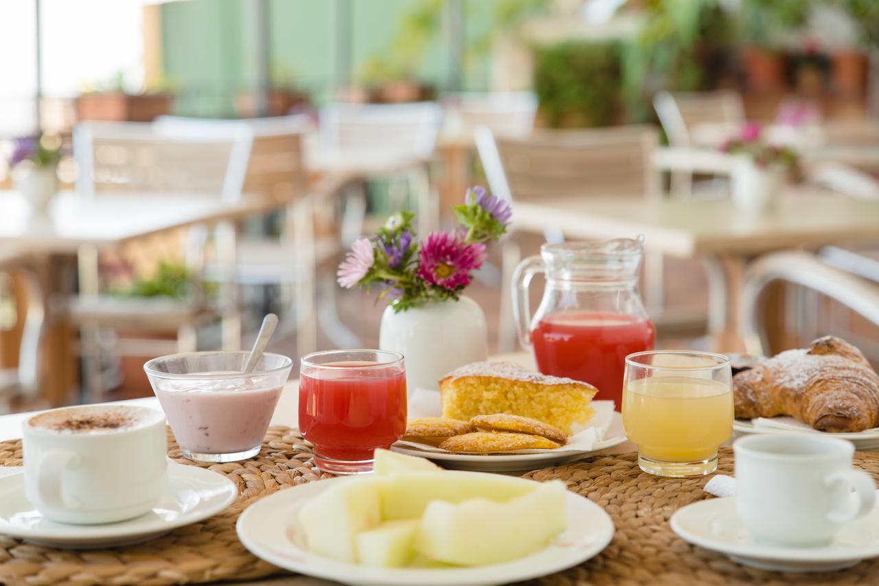 Hotel Villa Mare อัลตาวิลลา มิลิเชีย ภายนอก รูปภาพ