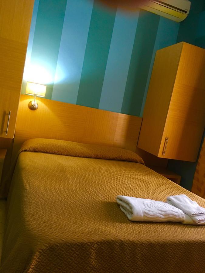 Hotel Villa Mare อัลตาวิลลา มิลิเชีย ภายนอก รูปภาพ