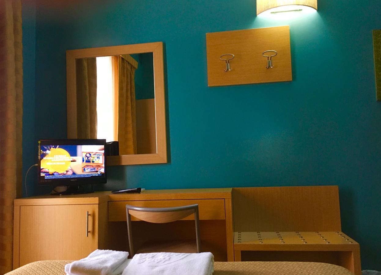 Hotel Villa Mare อัลตาวิลลา มิลิเชีย ภายนอก รูปภาพ