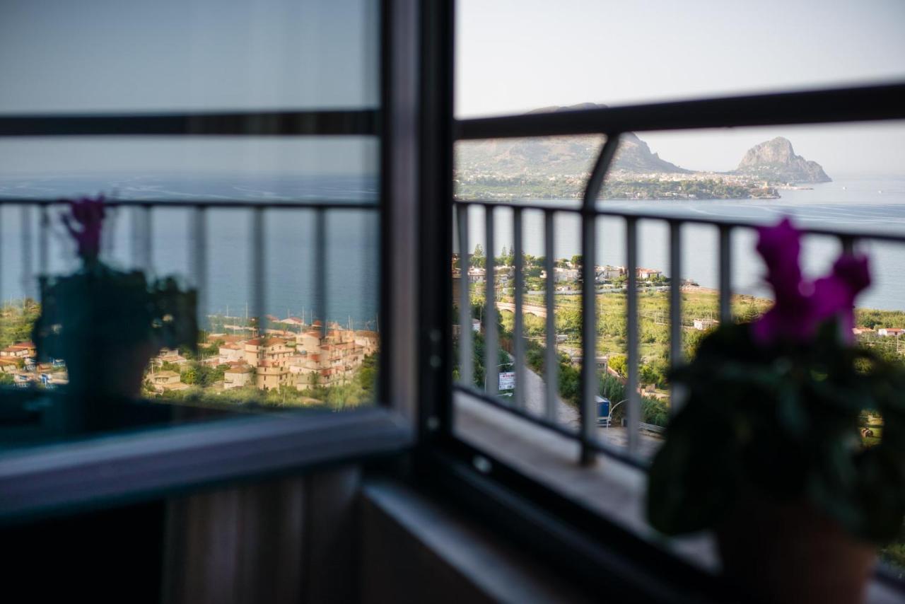 Hotel Villa Mare อัลตาวิลลา มิลิเชีย ภายนอก รูปภาพ